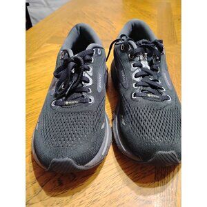 Ladies Ghost 15 brooks sneakers blk, size 8.5m running walking gym
